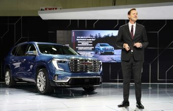 2024 GMC Acadia Debuts With More Cargo Space, Super Cruise Technology & New Turbo Engine