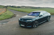 Top 10 best luxury cars 2023