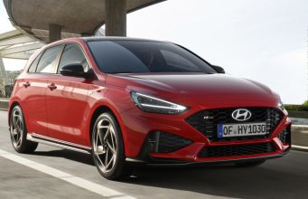 Hyundai i30 family hatch gets new lease of life from second facelift