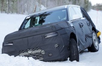 New Genesis GV90 flagship SUV spotted for the first time… in a ditch