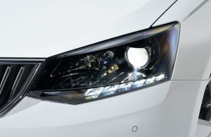 What are parking lights? How sidelights work and when to use them