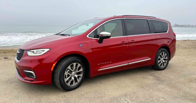 Road Test: 2025 Chrysler Pacifica Plug-in Hybrid/PHEV