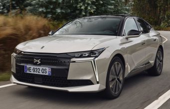 New DS No.4 2025 review: forget sporty, this hatch is pure comfort