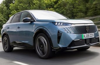 New Peugeot 3008 and 5008 GT Premium unlocks all-wheel drive and Italian leather