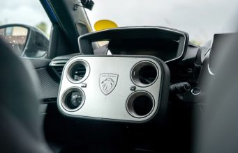 New Peugeot Hypersquare review: the future of the steering wheel?