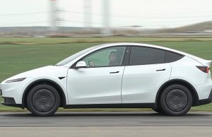 Sorry Tesla: hidden car door handles to be banned in China over safety fears