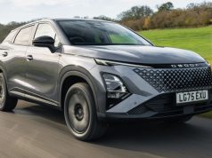 New Omoda 5 SHS-H hybrid 2026 UK – pictures