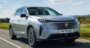 Peugeot 5008 review – pictures