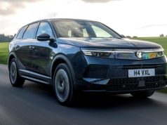 New Vauxhall Grandland plug-in hybrid – pictures