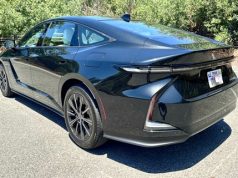 Flash Drive: 2026 Lexus ES 350h Hybrid